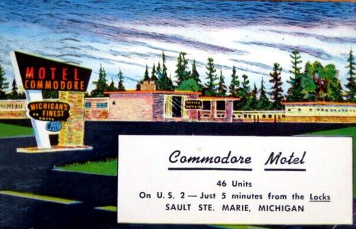 Motel Commodore - Old Postcard And Promos